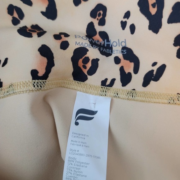 Fabletics On The Go Leggings NWT Animal Print 3X 20-22 - Picture 7 of 8